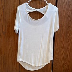 White shirt sleeve tee
